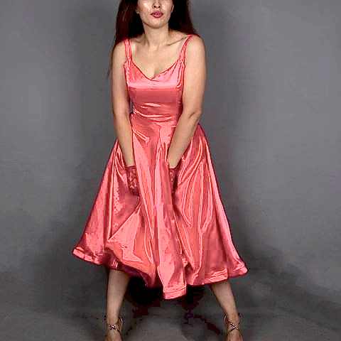 pembe-parti-kostum.jpg